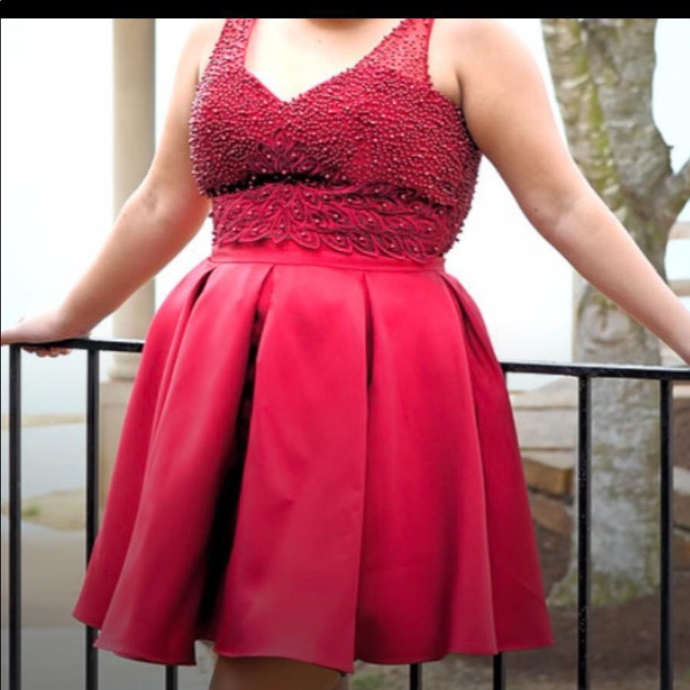 BRAND NEW RED SHORT DRESS